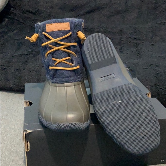 Sperry TopSider Boots - Picture 2 of 6